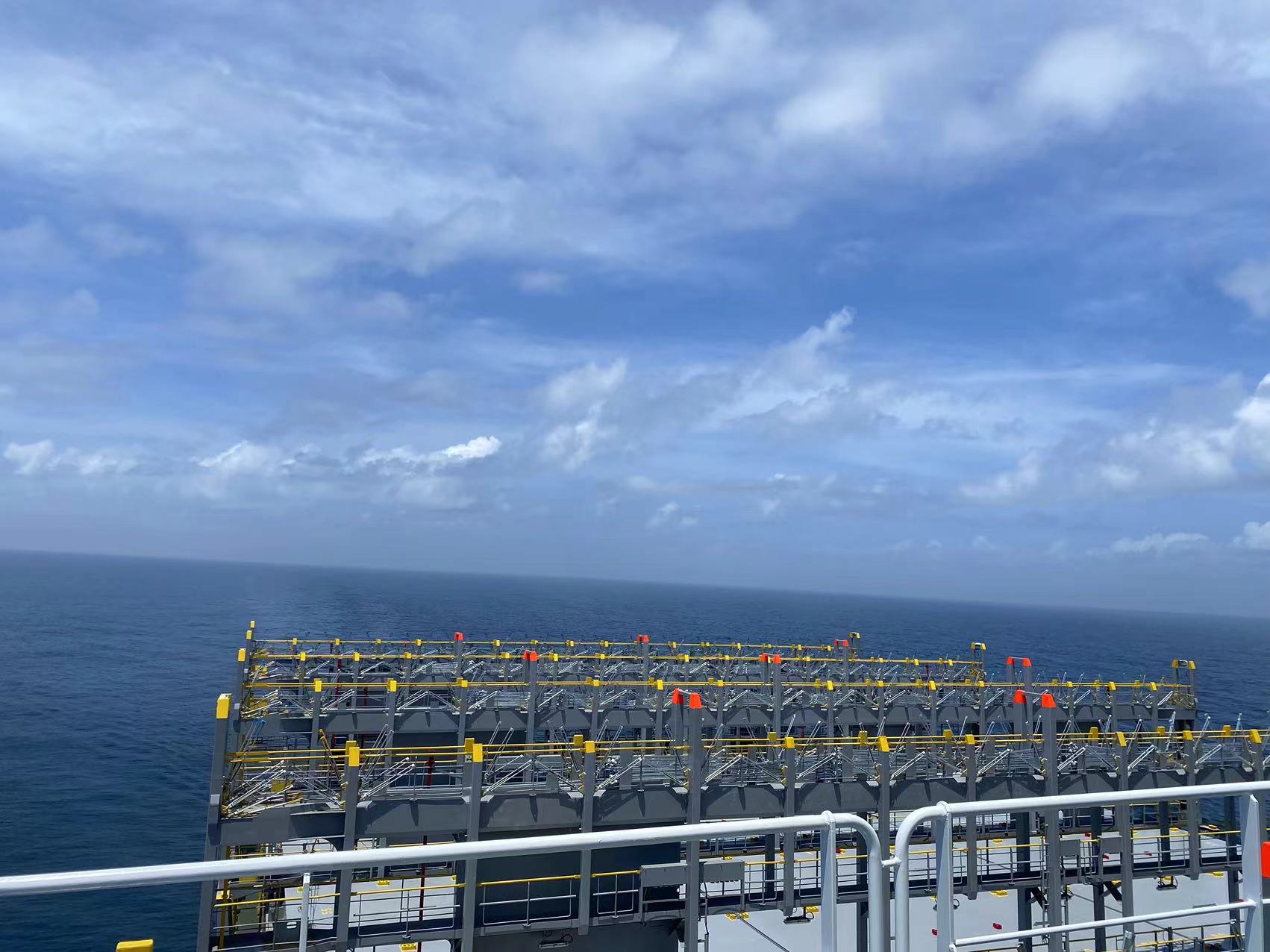 Application of Smart Helmets in the Maritime Industry: Key Technology for Enhancing Safety and Management Efficiency